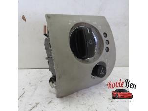 Gebruikte Licht Schakelaar Mercedes ML II (164/4JG) 3.0 ML-280 CDI 4-Matic V6 24V Prijs op aanvraag aangeboden door Rooie Ben autodemontage