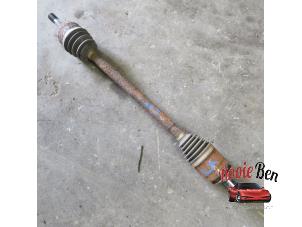 Gebruikte Steekas links-achter Mercedes ML II (164/4JG) 3.0 ML-280 CDI 4-Matic V6 24V Prijs € 50,00 Margeregeling aangeboden door Rooie Ben autodemontage