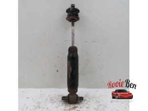 Gebruikte Schokbreker rechts-voor Dodge Ram 3500 Standard Cab (DR/DH/D1/DC/DM) 5.7 V8 Hemi 1500 4x2 Prijs op aanvraag aangeboden door Rooie Ben autodemontage