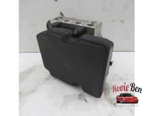 Gebruikte ABS Pomp Ford Ranger 3.2 TDCI 20V 4x4 Prijs op aanvraag aangeboden door Rooie Ben autodemontage