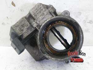 Gebruikte Gasklephuis Volkswagen Golf V (1K1) 1.9 TDI Prijs € 40,00 Margeregeling aangeboden door Rooie Ben autodemontage