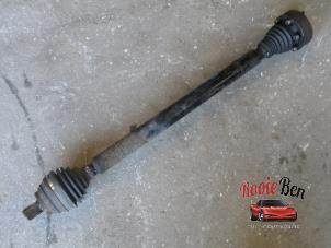 Gebruikte Aandrijfas rechts-voor Volkswagen Golf V (1K1) 1.9 TDI Prijs € 30,00 Margeregeling aangeboden door Rooie Ben autodemontage