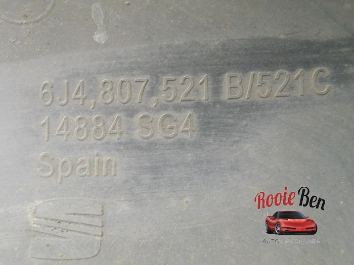 Lip achterbumper van een Seat Ibiza IV (6J5) 1.2 12V 2012