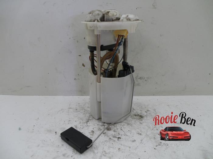 Gebruikte Tank element Pomp Suzuki Swift (ZA/ZC/ZD1/2/3/9) 1.3 VVT 16V Prijs € 25,00 Margeregeling aangeboden door Rooie Ben autodemontage