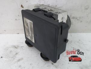 Gebruikte ABS Pomp Volkswagen Up! (121) 1.0 12V 75 Prijs € 50,00 Margeregeling aangeboden door Rooie Ben autodemontage