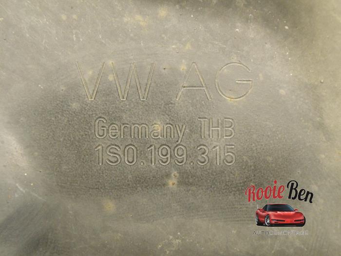 Subframe van een Volkswagen Up! (121) 1.0 12V 75 2012