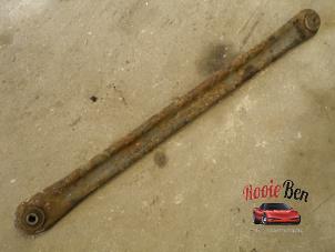 Gebruikte Draagarm rechts-achter Chevrolet Avalanche 5.3 1500 V8 4WD Prijs € 50,00 Margeregeling aangeboden door Rooie Ben autodemontage