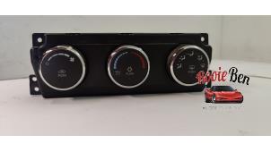 Gebruikte Kachel Bedieningspaneel Dodge 1500 Crew Cab (DS/DJ/D2) 5.7 Hemi V8 4x4 Prijs op aanvraag aangeboden door Rooie Ben autodemontage