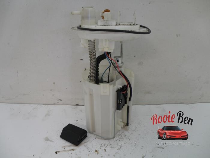 Gebruikte Tank element Pomp Mitsubishi Space Star (A0) 1.0 12V Prijs € 50,00 Margeregeling aangeboden door Rooie Ben autodemontage