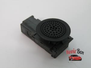 Gebruikte Microfoon Mercedes GLC Coupe (C253) 2.0 300 e 16V 4-Matic Prijs op aanvraag aangeboden door Rooie Ben autodemontage