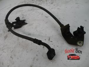 Gebruikte Remslang voor Chrysler 300 C 2.7 V6 24V Prijs op aanvraag aangeboden door Rooie Ben autodemontage