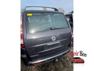 Gebruikte Achterklep Fiat Ulysse (179) 2.2 JTD 16V Prijs € 100,00 Margeregeling aangeboden door Rooie Ben autodemontage