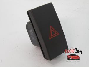 Gebruikte Schakelaar Paniekverlichting Ford Transit 2.2 TDCi 16V Prijs € 10,00 Margeregeling aangeboden door Rooie Ben autodemontage