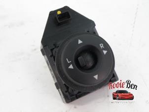 Gebruikte Schakelaar Spiegel Kia Venga 1.4 CVVT 16V Prijs € 25,00 Margeregeling aangeboden door Rooie Ben autodemontage