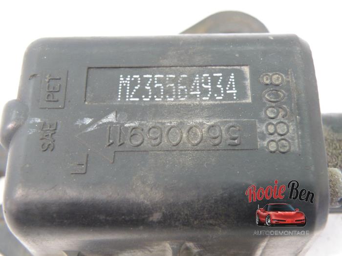 Airbag Sensor van een Dodge Ram 3500 (BR/BE) 5.2 1500 4x2 Kat. 1996