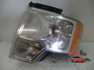 Gebruikte Koplamp links Ford Usa F-150 Standard Cab 5.0 Extended Cab Prijs op aanvraag aangeboden door Rooie Ben autodemontage