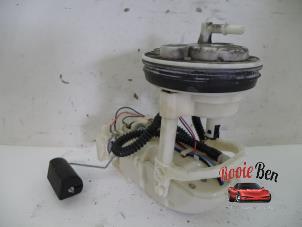 Gebruikte Brandstofpomp Elektrisch Honda Civic (EP/EU) 1.7 16V Prijs € 50,00 Margeregeling aangeboden door Rooie Ben autodemontage