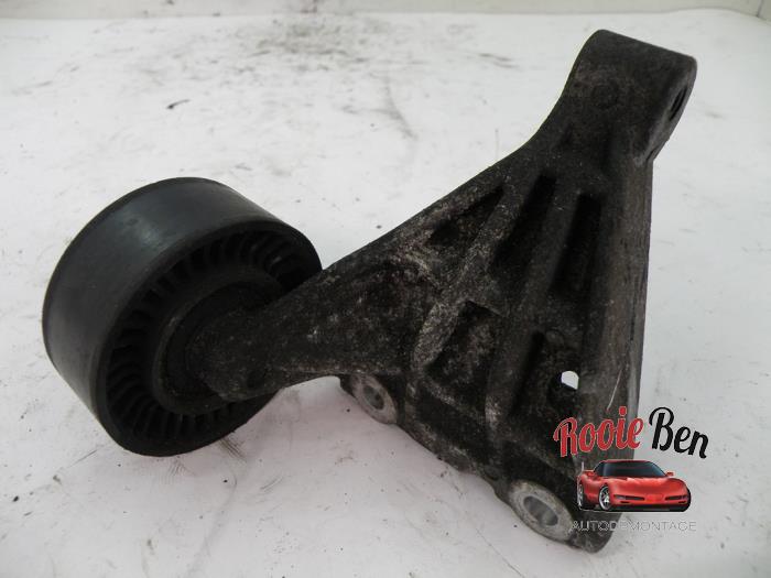 Gebruikte Spanner multiriem Jeep Grand Cherokee (WG/WJ) 2.7 CRD 20V Prijs € 15,00 Margeregeling aangeboden door Rooie Ben autodemontage