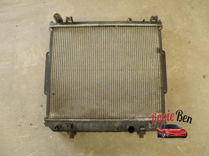 Gebruikte Radiateur Jeep Grand Cherokee (WG/WJ) 2.7 CRD 20V Prijs € 100,00 Margeregeling aangeboden door Rooie Ben autodemontage