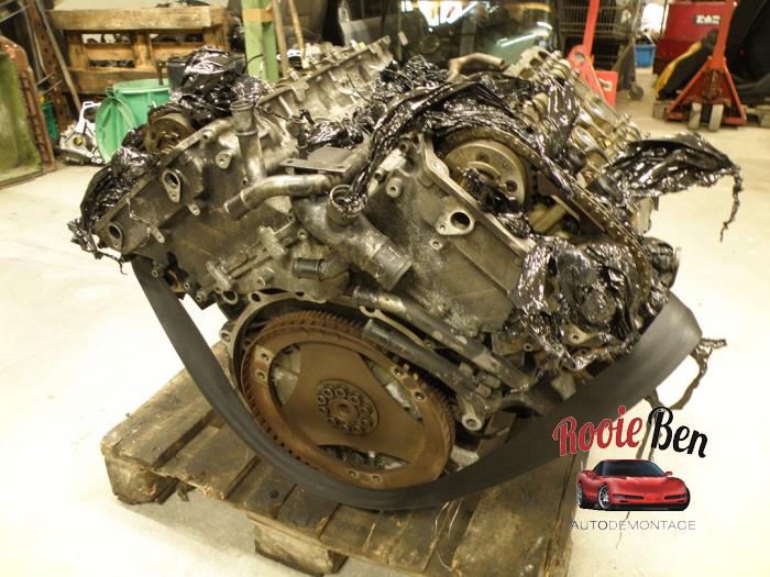 Gebruikte Motor Bentley Continental Flying Spur 6.0 Prijs € 2.500,00 Margeregeling aangeboden door Rooie Ben autodemontage
