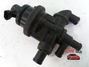 Gebruikte Extra waterpomp GMC Suburhan Prijs op aanvraag aangeboden door Rooie Ben autodemontage