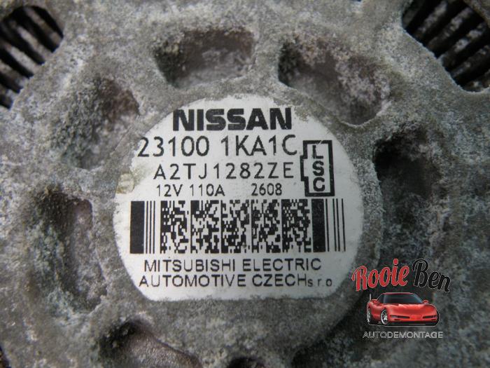 Dynamo van een Nissan Qashqai (J10) 1.6 16V 2012