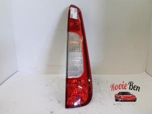 Gebruikte Achterlicht rechts Ford Focus C-Max 1.6 16V Prijs € 25,00 Margeregeling aangeboden door Rooie Ben autodemontage