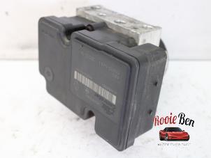 Gebruikte ABS Pomp Renault Twingo II (CN) 1.5 dCi 90 FAP Prijs € 50,00 Margeregeling aangeboden door Rooie Ben autodemontage