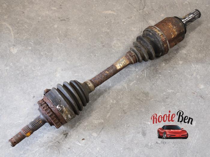 Gebruikte Steekas links-voor Opel Tigra Twin Top 1.4 16V Prijs € 25,00 Margeregeling aangeboden door Rooie Ben autodemontage