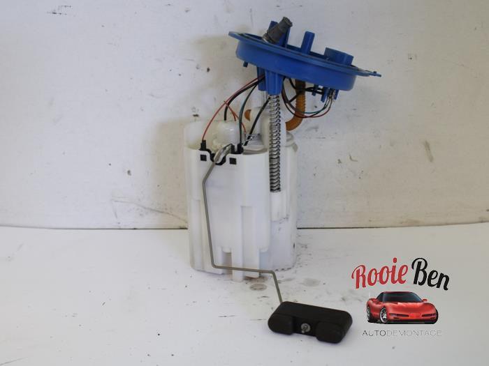 Gebruikte Tank element Pomp Volkswagen Golf VII (AUA) 1.2 TSI 16V Prijs € 50,00 Margeregeling aangeboden door Rooie Ben autodemontage