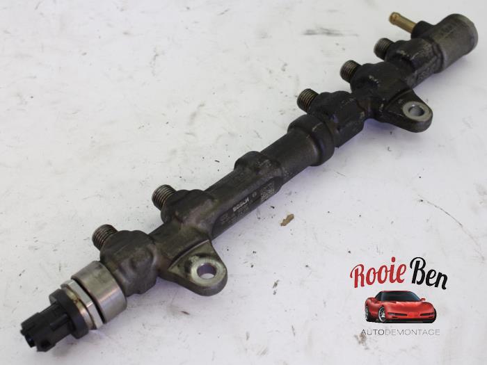 Gebruikte Injector brug Fiat Grande Punto (199) 1.3 JTD Multijet 16V Van Prijs € 35,00 Margeregeling aangeboden door Rooie Ben autodemontage