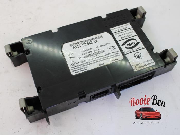 Gebruikte Bluetooth module Landrover Freelander II 2.2 tD4 16V Prijs € 100,00 Margeregeling aangeboden door Rooie Ben autodemontage