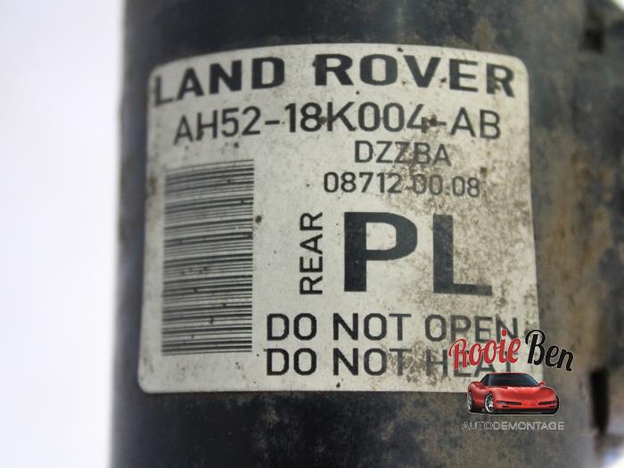 Veerpoot links-achter van een Land Rover Freelander II 2.2 tD4 16V 2012
