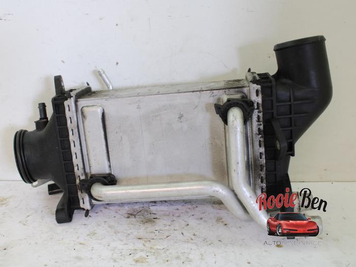 Gebruikte Intercooler Mercedes E (W213) E-200 2.0 Turbo 16V Prijs € 60,00 Margeregeling aangeboden door Rooie Ben autodemontage