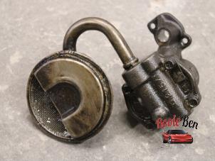 Gebruikte Oliepomp Chevrolet Corvette (C3) 5.7 4BBL. Prijs op aanvraag aangeboden door Rooie Ben autodemontage