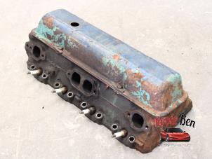 Gebruikte Cilinderkop Chevrolet Corvette (C3) 5.7 4BBL. Prijs € 250,00 Margeregeling aangeboden door Rooie Ben autodemontage