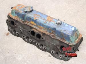 Gebruikte Cilinderkop Chevrolet Corvette (C3) 5.7 4BBL. Prijs € 250,00 Margeregeling aangeboden door Rooie Ben autodemontage