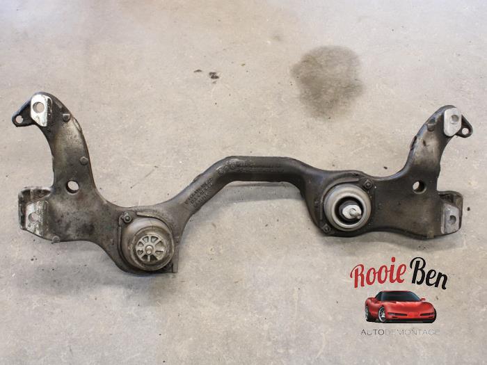 Gebruikte Subframe Porsche Cayenne (9PA) 4.5 S V8 32V Prijs € 50,00 Margeregeling aangeboden door Rooie Ben autodemontage