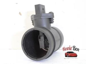 Gebruikte Luchtmassameter Porsche Cayenne (9PA) 4.5 S V8 32V Prijs € 40,00 Margeregeling aangeboden door Rooie Ben autodemontage