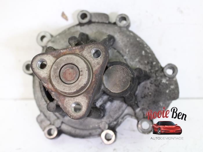Gebruikte Waterpomp Porsche Cayenne (9PA) 4.5 S V8 32V Prijs op aanvraag aangeboden door Rooie Ben autodemontage