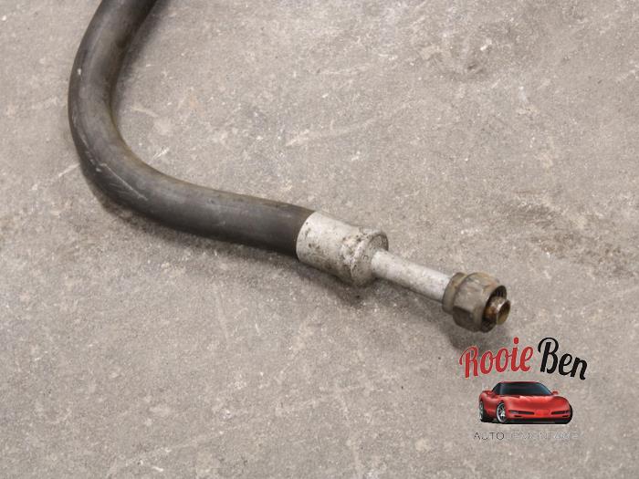 Airco Leiding van een Chevrolet Suburban 4.1 2BBL. 1977