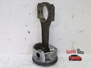 Gebruikte Zuiger Dodge Ram 3500 Standard Cab (DR/DH/D1/DC/DM) 5.7 V8 Hemi 2500 4x4 Crew Cab Prijs op aanvraag aangeboden door Rooie Ben autodemontage