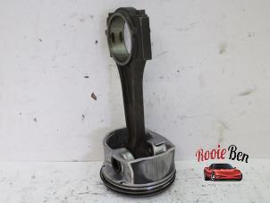 Gebruikte Zuiger Dodge Ram 3500 Standard Cab (DR/DH/D1/DC/DM) 5.7 V8 Hemi 2500 4x4 Crew Cab Prijs op aanvraag aangeboden door Rooie Ben autodemontage