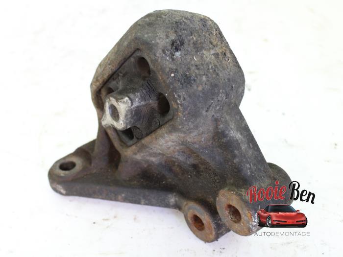 Gebruikte Motorrubber Dodge Ram 3500 Standard Cab (DR/DH/D1/DC/DM) 5.7 V8 Hemi 1500 4x4 Prijs op aanvraag aangeboden door Rooie Ben autodemontage