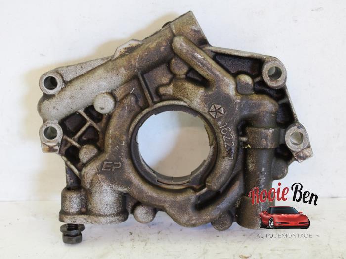 Gebruikte Oliepomp Dodge Ram 3500 Standard Cab (DR/DH/D1/DC/DM) 5.7 V8 Hemi 2500 4x4 Crew Cab Prijs € 50,00 Margeregeling aangeboden door Rooie Ben autodemontage