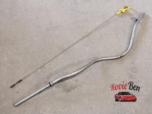 Gebruikte Olie Peilstok Mercedes C (W205) C-160 1.6 16V Prijs op aanvraag aangeboden door Rooie Ben autodemontage