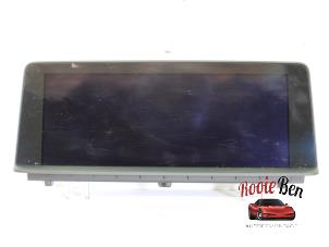 Gebruikte Display Interieur BMW 3 serie Touring (F31) 320d 2.0 16V Prijs € 100,00 Margeregeling aangeboden door Rooie Ben autodemontage