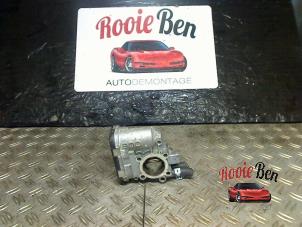 Gebruikte Gasklephuis Opel Corsa C (F08/68) 1.0 12V Prijs € 20,00 Margeregeling aangeboden door Rooie Ben autodemontage