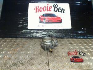 Gebruikte Gasklephuis Renault Laguna II Grandtour (KG) 3.0 V6 24V Prijs € 20,00 Margeregeling aangeboden door Rooie Ben autodemontage