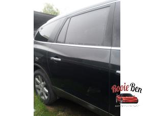 Gebruikte Deur 4Deurs rechts-achter Buick Enclave 3.6 V6 24V Prijs € 200,00 Margeregeling aangeboden door Rooie Ben autodemontage